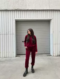 Велюр спортивний костюм Велюр спортивний костюм